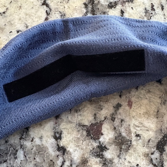 Lululemon License To Train Headband - Picture 6 of 8